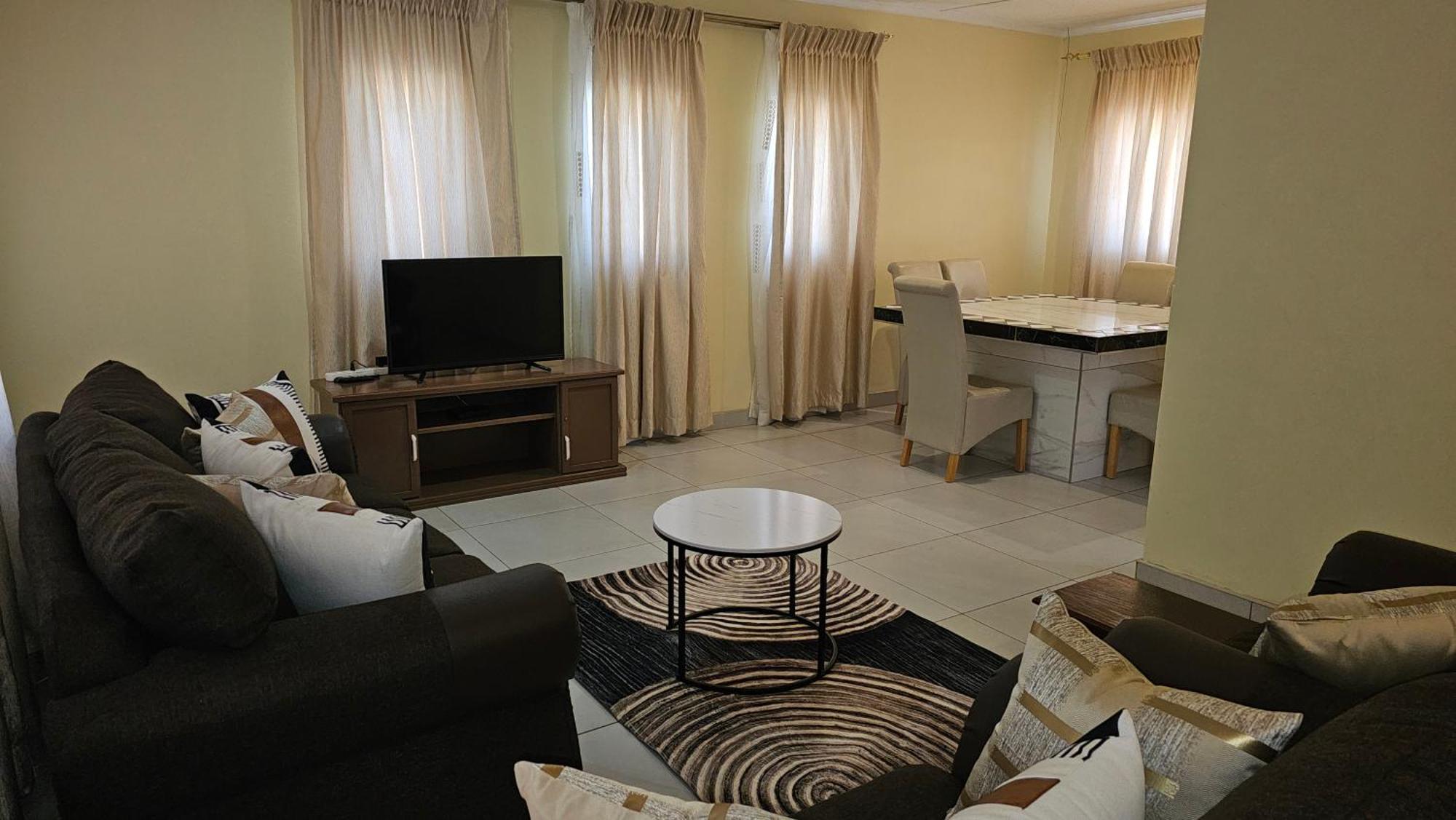 Palm West Apartment